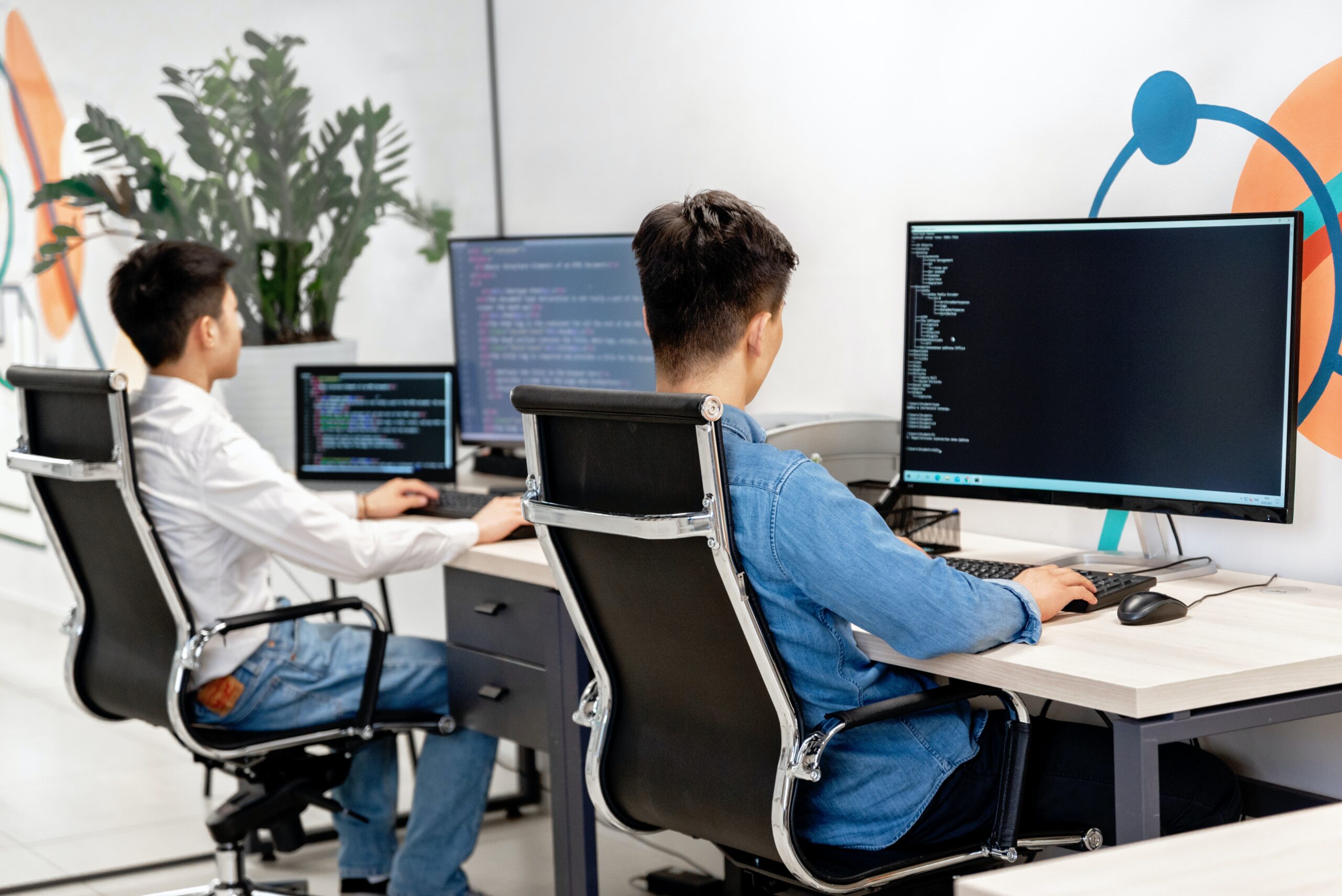 pexels-mikhail-nilov-7988079 Who can become a programmer
