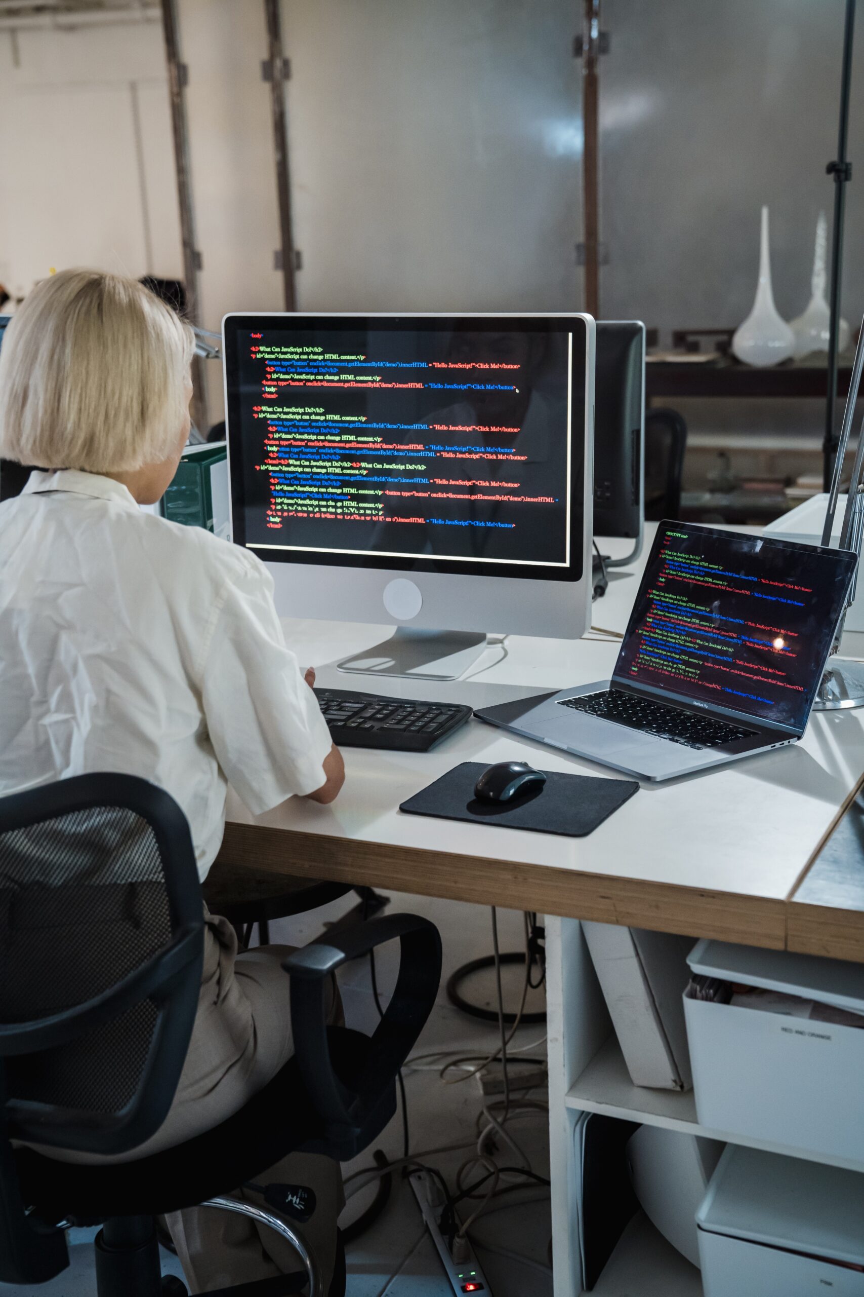 pexels-mizuno-k-12899189 How to become a developer